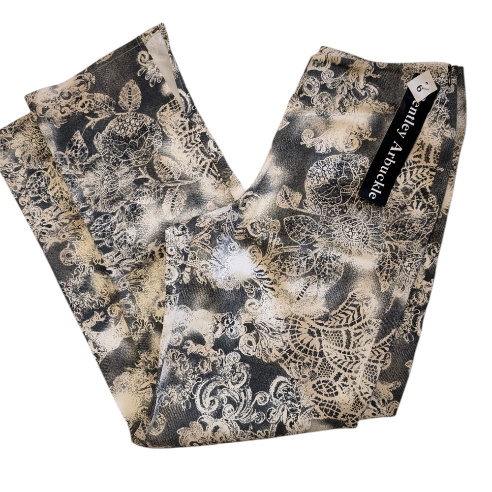 Vintage Bentley Arbuckle Woman's black cream floral print pants size 6 NWT Boho